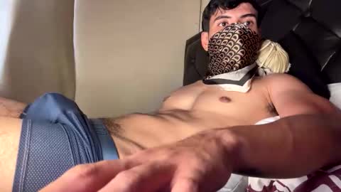 Snapshot of juan_bunny chatting on May 7, 3:28 pm lJuanl online show from May 7, 3:28 pm