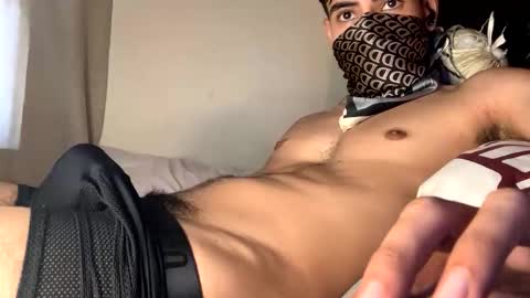 Snapshot of juan_bunny chatting on May 28, 2:47 pm lJuanl online show from May 28, 2:47 pm