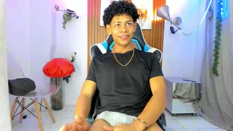 Snapshot of juan_contreras7 chatting on September 29, 11:48 am juan_contreras7 online show from September 29, 11:48 am