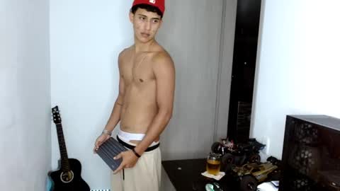 Snapshot of juan_da01 chatting on March 4, 12:29 am JuanDa online show from March 4, 12:29 am