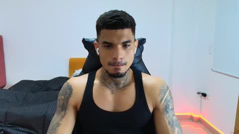 juan_gomez_1 online show from November 26, 12:55 am