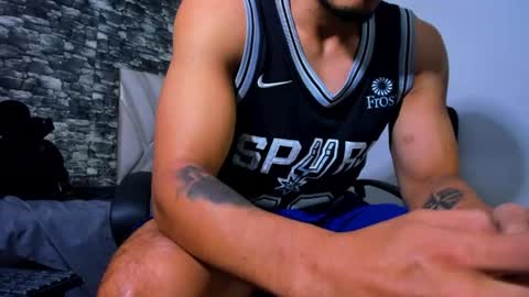 Snapshot of juan_jsmith chatting on June 15, 2:52 pm juan_jsmith online show from June 15, 2:52 pm