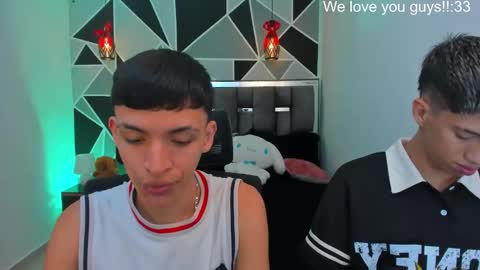 Snapshot of juan_nd_steven chatting on June 4, 10:38 pm JuanSteven online show from June 4, 10:38 pm