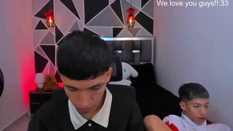 Snapshot of juan_nd_steven chatting on June 6, 3:11 am JuanSteven online show from June 6, 3:11 am