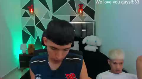 Snapshot of juan_nd_steven chatting on June 11, 2:53 am JuanSteven online show from June 11, 2:53 am