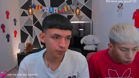 Snapshot of juan_nd_steven chatting on June 20, 3:20 am JuanSteven online show from June 20, 3:20 am