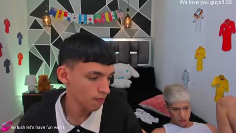 Snapshot of juan_nd_steven chatting on June 24, 8:52 pm JuanSteven online show from June 24, 8:52 pm