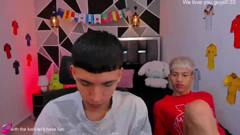 Snapshot of juan_nd_steven chatting on June 26, 11:03 am JuanSteven online show from June 26, 11:03 am
