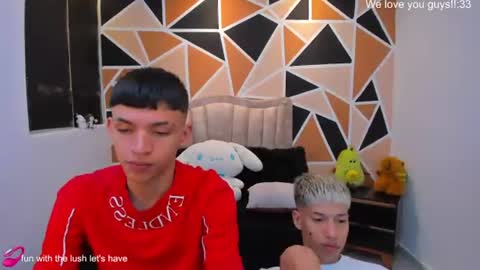 Snapshot of juan_nd_steven chatting on July 19, 11:25 am JuanSteven online show from July 19, 11:25 am