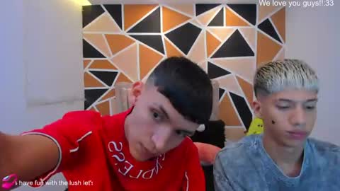 Snapshot of juan_nd_steven chatting on July 22, 2:58 am JuanSteven online show from July 22, 2:58 am