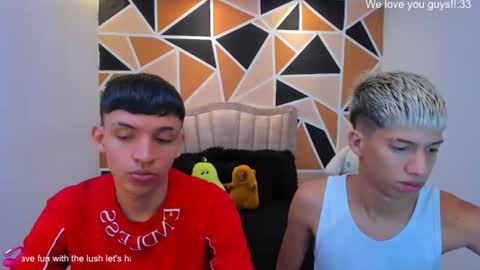 Snapshot of juan_nd_steven chatting on July 28, 2:18 am JuanSteven online show from July 28, 2:18 am