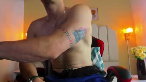 JUAN online show from December 15, 1:04 pm