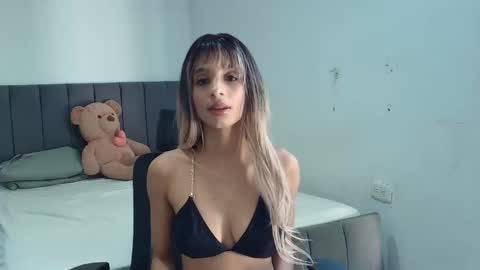 Snapshot of juan_y_ana_69 chatting on January 9, 2:09 pm juan y ana online show from January 9, 2:09 pm