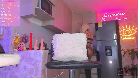 JUANA VALENTINA QUINTERO independent model  ONLY FANS --- Juanaquintero online show from September 30, 8:30 am