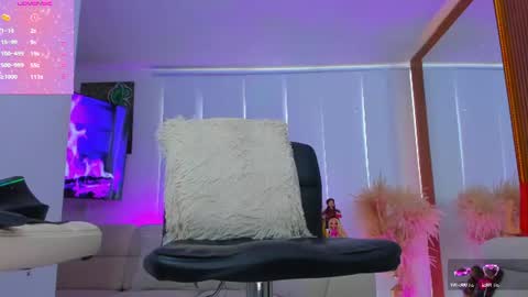 Snapshot of juana18quintero chatting on July 23, 9:24 pm JUANA VALENTINA QUINTERO independent model ONLY FANS --- Juanaquintero online show from July 23, 9:24 pm