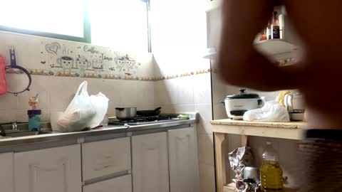 Snapshot of juanbladde chatting on December 4, 12:36 pm Juan Esteban online show from December 4, 12:36 pm