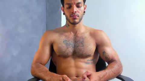 Snapshot of juanbladde chatting on June 11, 2:53 am Juan Esteban online show from June 11, 2:53 am