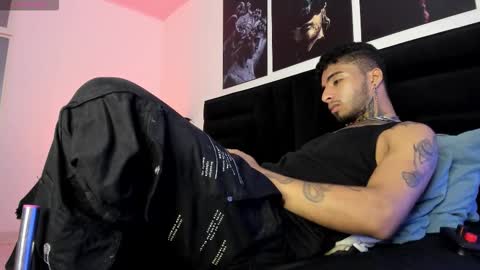 juancamilo66_ online show from November 4, 4:11 am