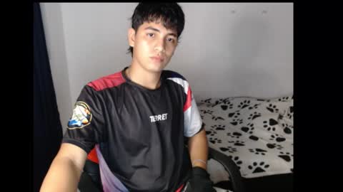 Snapshot of juandi_perez chatting on November 4, 5:28 am juan online show from November 4, 5:28 am