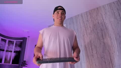 Snapshot of juandiamonds chatting on May 8, 12:54 pm Juan David online show from May 8, 12:54 pm