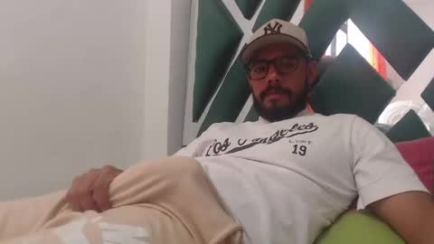 juanfe_style online show from October 4, 6:06 pm