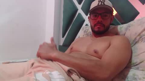 juanfe_style online show from November 16, 4:12 pm