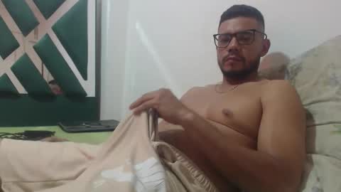 juanfe_style online show from March 15, 6:14 pm