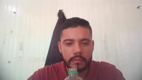 Snapshot of juanfe_style chatting on May 8, 4:34 pm juanfe_style online show from May 8, 4:34 pm