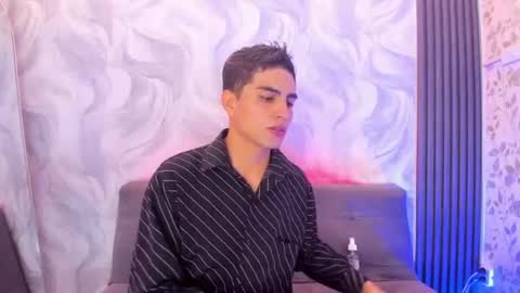 Snapshot of juanga_briel chatting on July 31, 12:48 pm JUAN GABRIEL online show from July 31, 12:48 pm