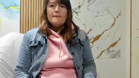 Snapshot of juanita_69_ chatting on July 21, 8:27 am juanita online show from July 21, 8:27 am