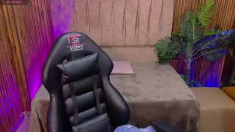 JUANITA online show from July 7, 11:47 am