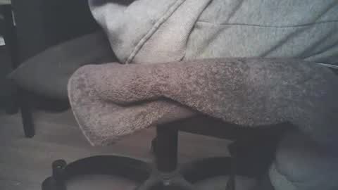 frenchchouchou online show from December 17, 2:56 pm