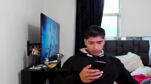 Snapshot of juanjo_ferrari chatting on March 25, 12:00 pm juanjo ferrari online show from March 25, 12:00 pm