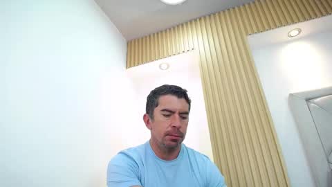 Juan k online show from April 24, 1:02 pm