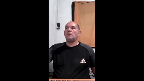 Snapshot of juanma_yahoo chatting on April 26, 2:53 am Juan Manuel online show from April 26, 2:53 am