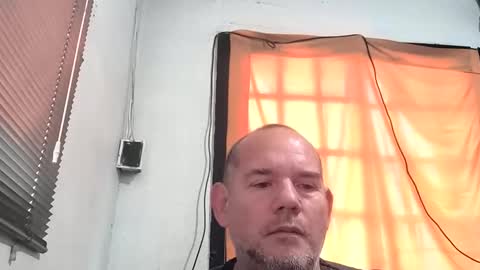 Snapshot of juanma_yahoo chatting on June 7, 5:49 pm Juan Manuel online show from June 7, 5:49 pm