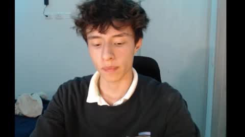 juanmres online show from November 18, 5:12 am