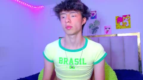 Snapshot of juanmres chatting on June 27, 6:35 pm juanmres online show from June 27, 6:35 pm