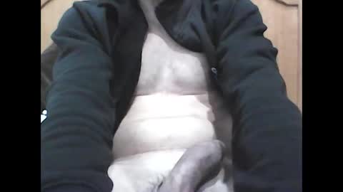 Snapshot of juanpalacios11111 chatting on February 27, 4:51 pm juanpalacios11111 online show from February 27, 4:51 pm