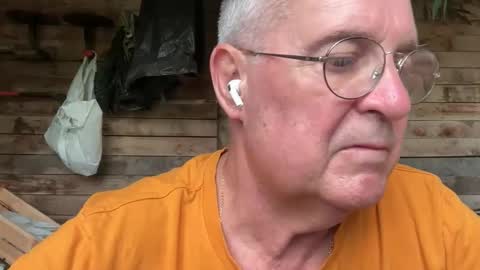 Snapshot of juantricker chatting on September 17, 9:44 am Juan online show from September 17, 9:44 am