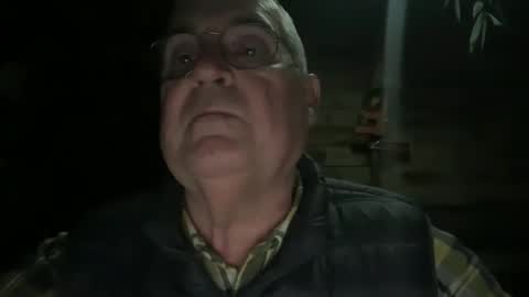 Snapshot of juantricker chatting on November 29, 5:05 pm Juan online show from November 29, 5:05 pm