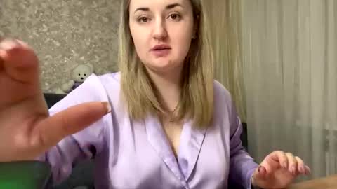 Snapshot of judevalenti chatting on October 21, 5:24 pm JudeValenti online show from October 21, 5:24 pm