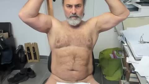 Giovanni50pro online show from December 4, 12:58 pm