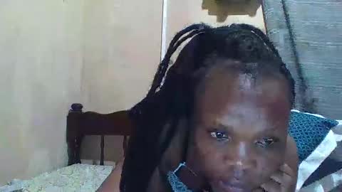 juice_petite3 online show from January 20, 9:32 pm