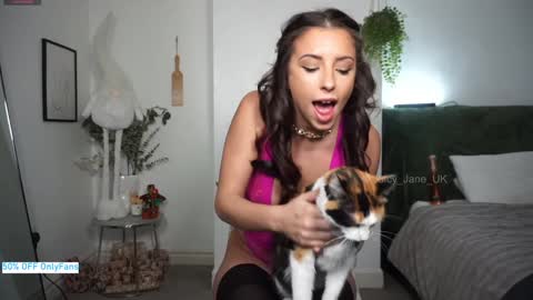    online show from November 19, 5:46 pm