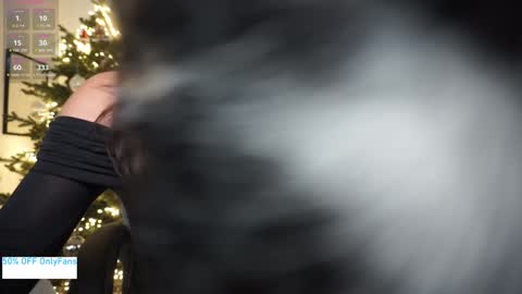    online show from December 14, 3:06 pm