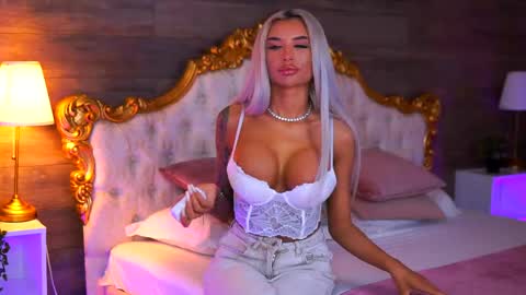 Snapshot of juicy_jessye chatting on May 31, 7:48 pm Jessye online show from May 31, 7:48 pm