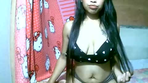 Snapshot of juicy_momma chatting on November 29, 1:58 pm juicy_momma online show from November 29, 1:58 pm