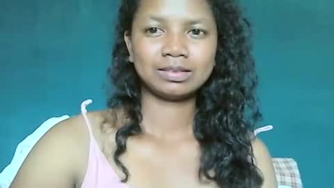 Snapshot of juicy_pretty chatting on December 21, 3:58 am stellah online show from December 21, 3:58 am