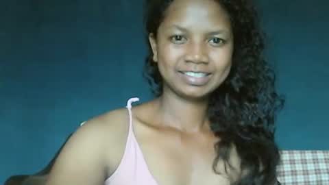 Snapshot of juicy_pretty chatting on December 28, 3:37 am stellah online show from December 28, 3:37 am